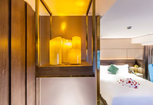 Yinjiang PLUS Hotel Hotel Overview