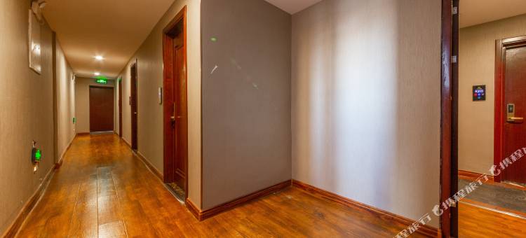 安康汉江之城酒店(火车站店)图片