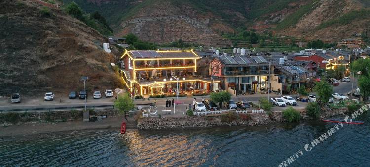 泸沽湖兰亭花苑酒店图片
