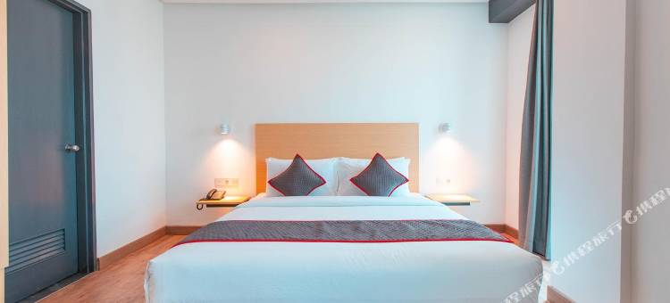 超级OYO联排别墅1号酒店萨伦巴(Super OYO Townhouse 1 Hotel Salemba)图片