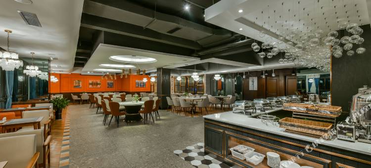 爱丽斯国际酒店(黔南师院都匀市区店)图片