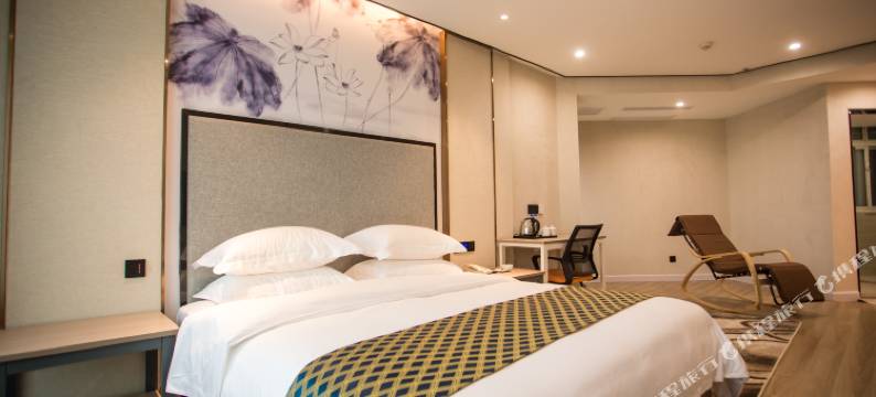 十堰皇冠国际商旅酒店(武当山机场店)图片