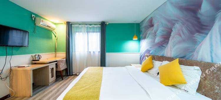 贵阳旧爱酒店(黔灵山公园店)图片