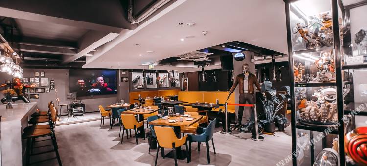 屋研电影艺术酒店(潍坊高铁北站店)图片