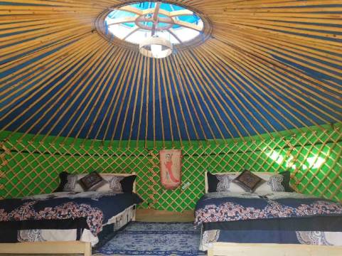 海北青海湖海宴金银滩草原蒙古包民宿