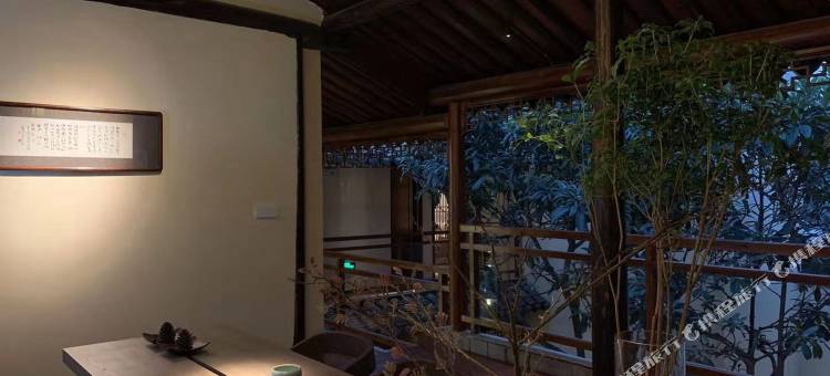 浔书坊・InkRiverside・临河设计师民宿(南浔古镇景区内百间楼店)图片