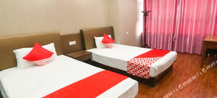 OYO遂宁军转商务宾馆(双发广场店)图片