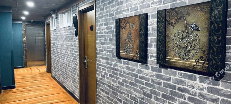 如家诗柏·云酒店(沈阳中街故宫怀远门地铁站)图片