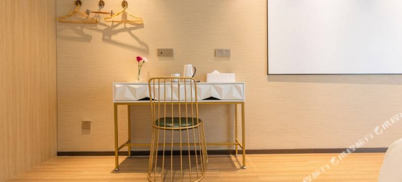 安逸居影院酒店(南京南站天隆寺地铁站店)图片