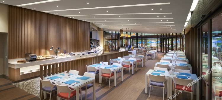 普吉岛遨舍度假酒店(OZO Phuket)图片