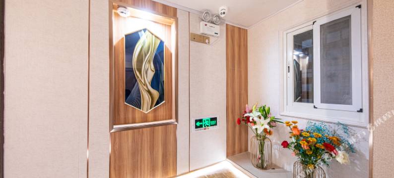 鼓浪屿WHITE居易度假别墅(日光岩店)图片