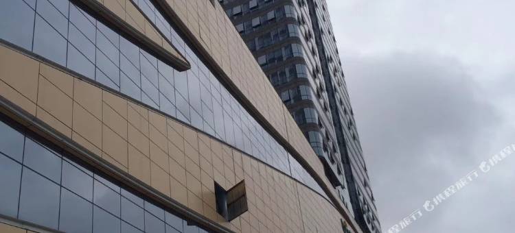 锌宏咖啡酒店(南充高坪万达广场店)图片