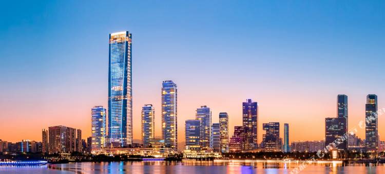 深圳鹏瑞莱佛士酒店图片