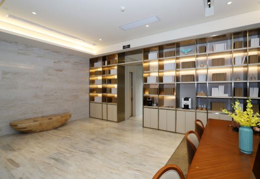 Ji Hotel (Taiyuan YingZeXi Street) Hotel Overview