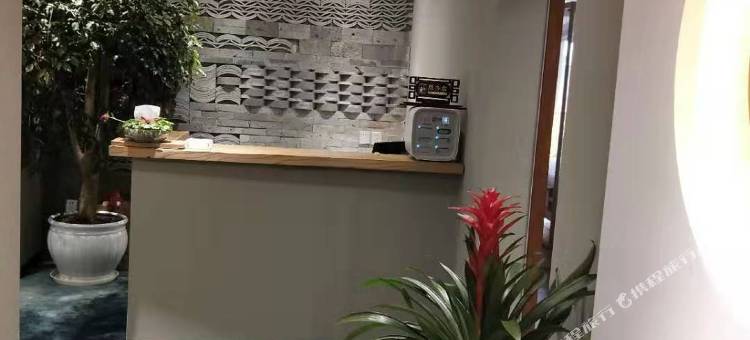 云七客栈(财富中心宜宾职业学校店)图片