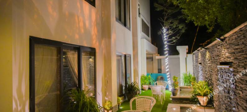 果园小屋酒店(Orchards Cottage Hotel)图片