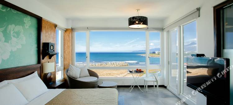 屏东蓝海晴天海景民宿图片