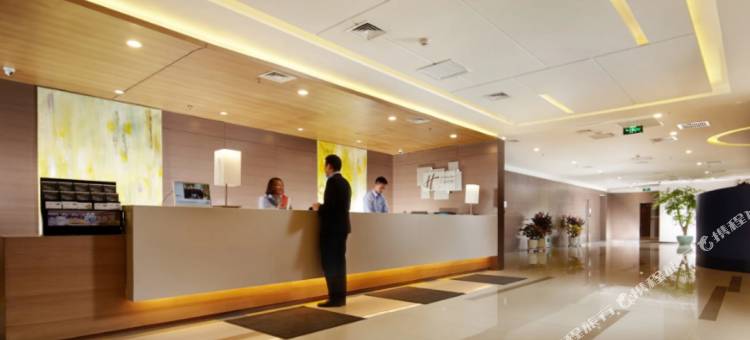 沈阳北站智选假日酒店图片