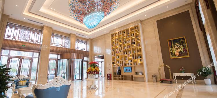 维也纳国际酒店(大竹金利美广场店)图片