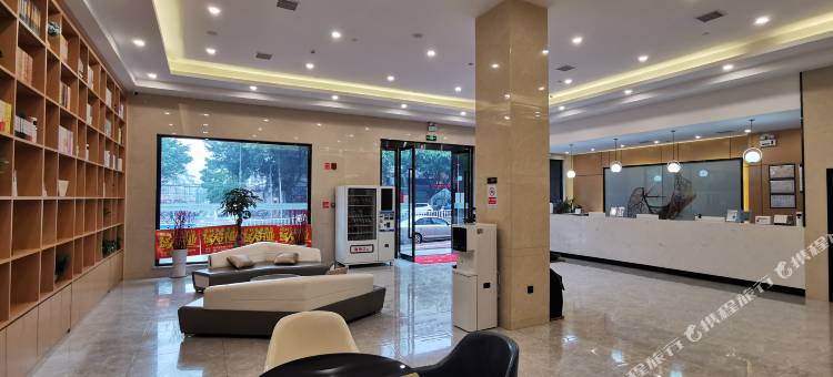 格林豪泰酒店(赣县中学西校区七鲤古镇店)图片