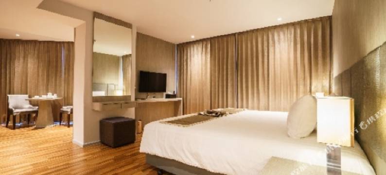 新季节广场酒店(New Season Square Hotel)图片