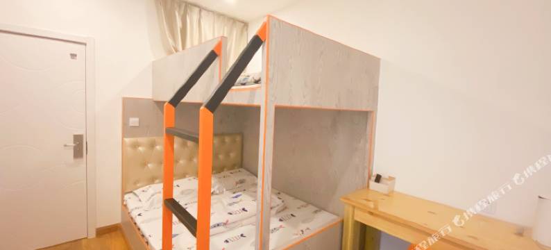 青岛米家青年旅舍(栈桥火车站店)图片