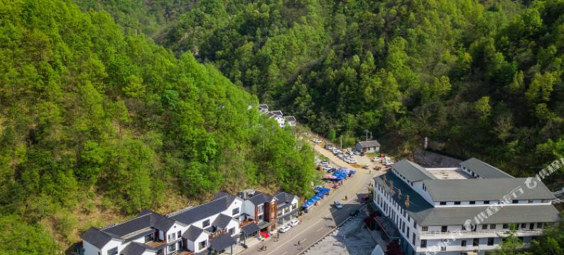 栾川云阙温泉酒店(老君山云景索道店)图片