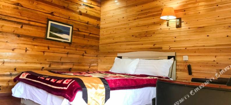 泸沽湖土司山庄图片