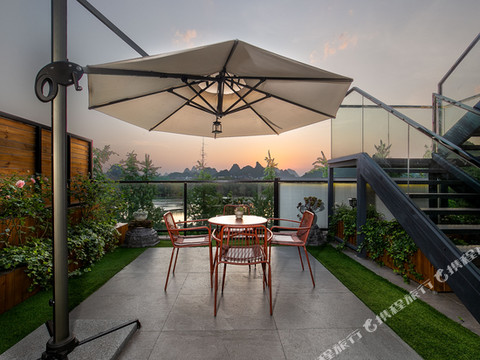 漓江绘景美宿(两江四湖象鼻山店)