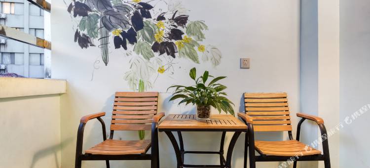 丽睿酒店(湖州爱山广场衣裳街店)图片