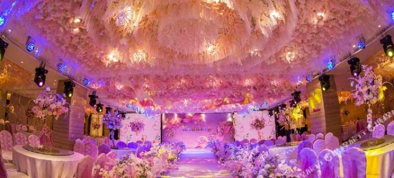 恒河春天假日酒店(中华巴洛克老道外文化区靖宇公园地铁站店)图片