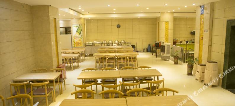 新发商务酒店(中山大信新都汇东凤站店)图片
