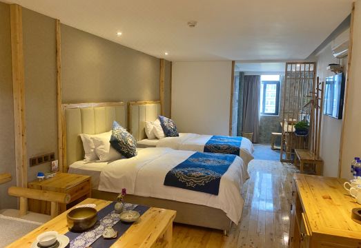 Chengdu Qingju Hotel (Kuanzhai Alley)Hotel Overview