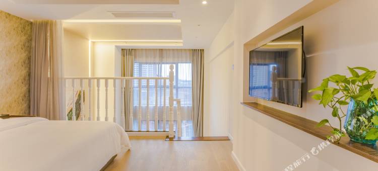 欢乐颂Loft酒店(诸暨大学城店)图片
