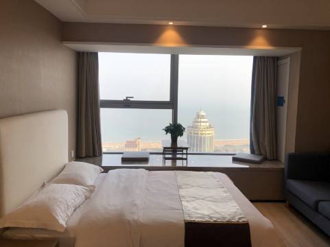 青岛捡贝壳的小孩公寓