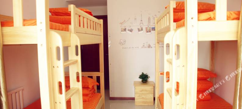 拾光青年旅社(西安大雁塔北广场店)图片