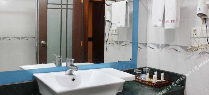 新丰百乐宫酒店图片