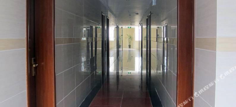 荥经阳光商务酒店图片