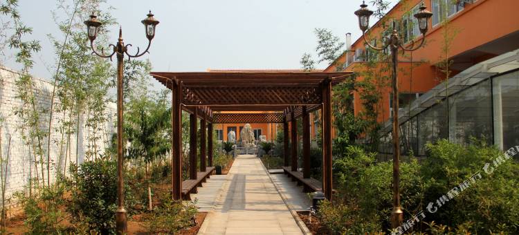 焦作诚元假日酒店图片