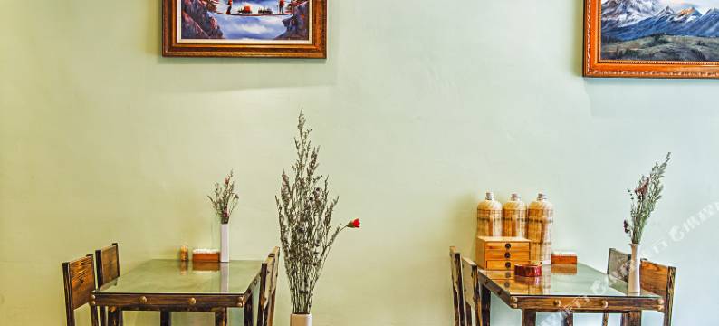 四姑娘山零丰阁客栈(长坪沟景区店)图片