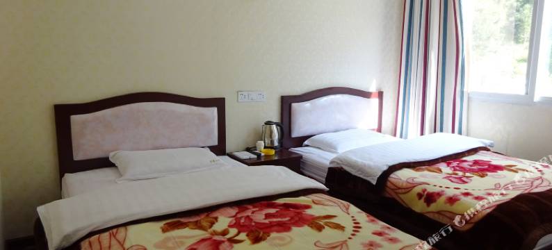 理县雪花山庄图片