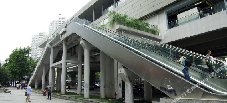 重庆学豪酒店(工商大学轻轨站店)图片