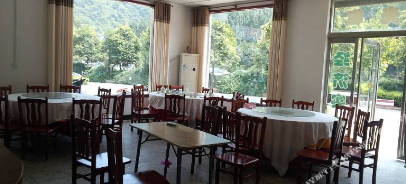 新安金龙宾馆图片