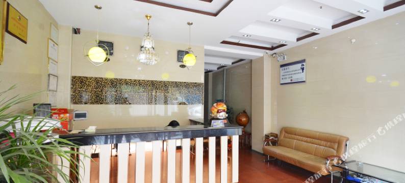 爱迪快捷酒店(巩义建设路店)图片