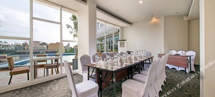 望加锡哈沙努汀维姿普莱姆酒店(Whiz Prime Hotel Hasanuddin Makassar)图片