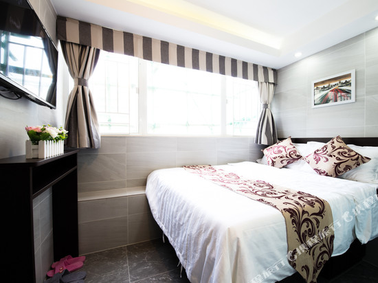 香港新月宾馆(尖沙咀地铁C2)