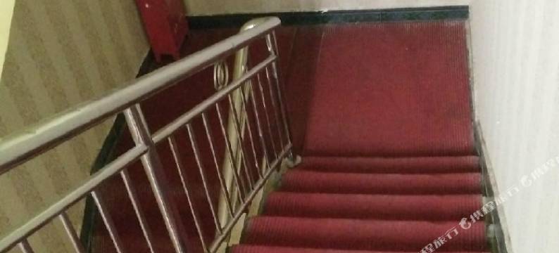 关岭泉悦酒店图片