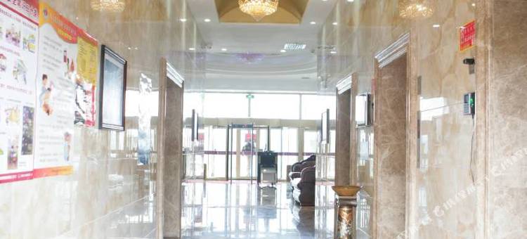 海亚酒店(伊宁市火车站机场店)图片