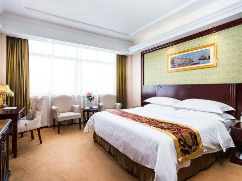 Vienna Hotel (Shanghai Jinqiao Park Taierzhuang Road Subway Station)Hotel Overview