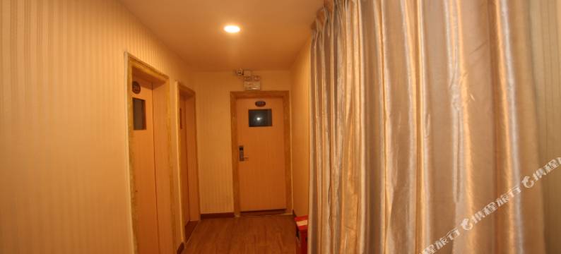 佛山龙桦酒店张槎村店图片